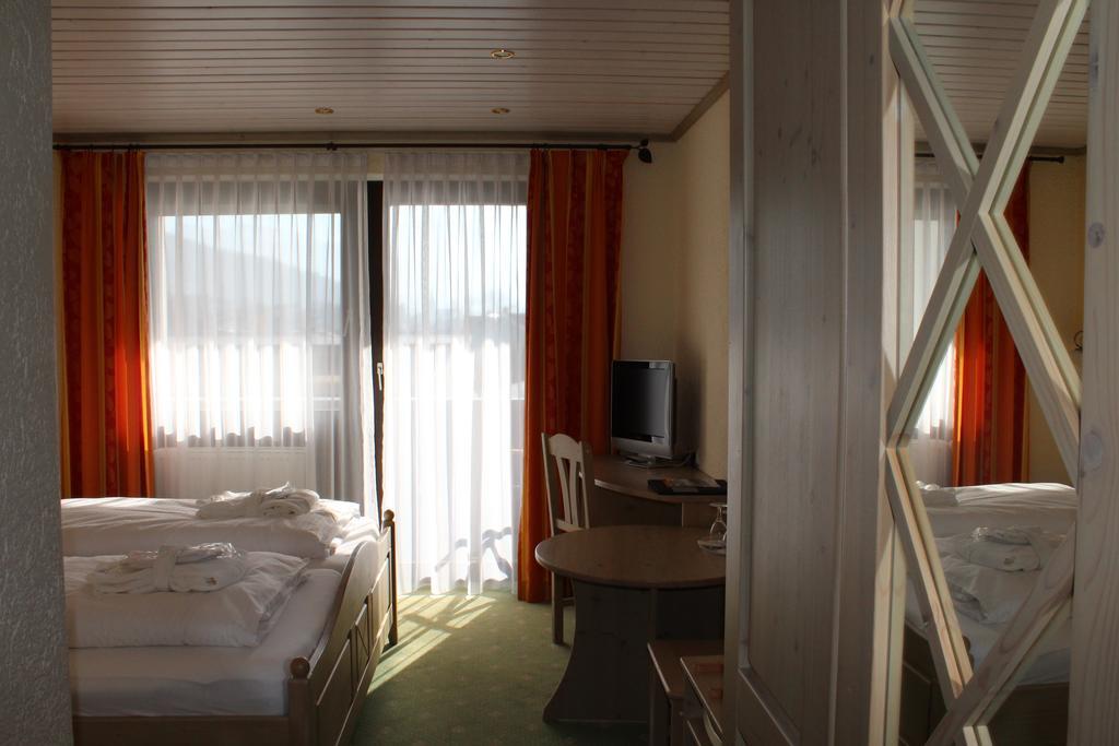 Hubertushof Hotel Garni Оберштауфен Экстерьер фото