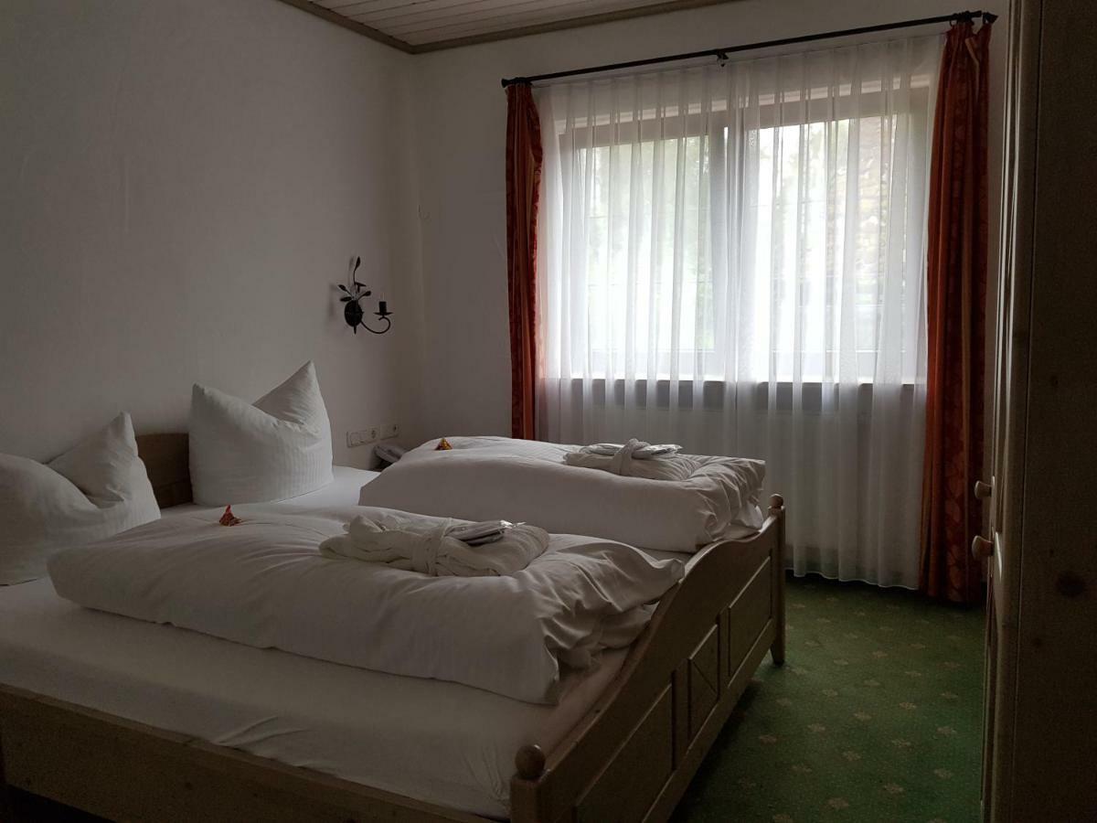 Hubertushof Hotel Garni Оберштауфен Экстерьер фото